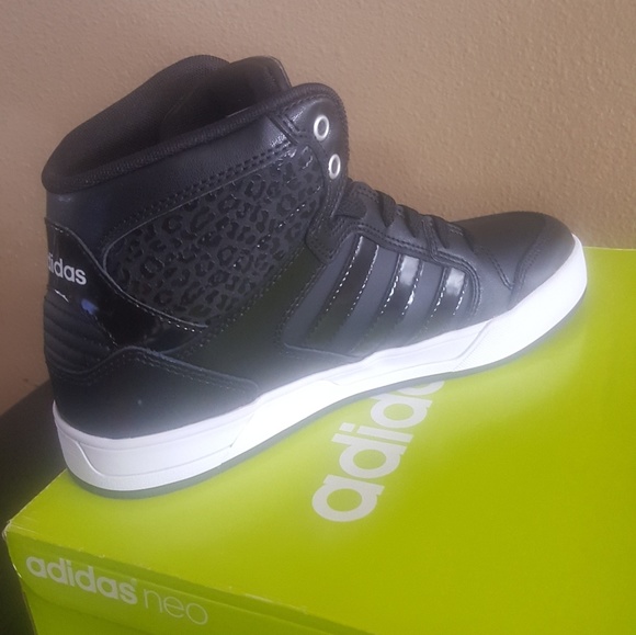 Adidas shoes - Picture 1 of 4